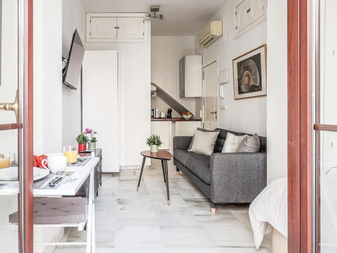 Bonito Estudio En Calle Feria 세비야
